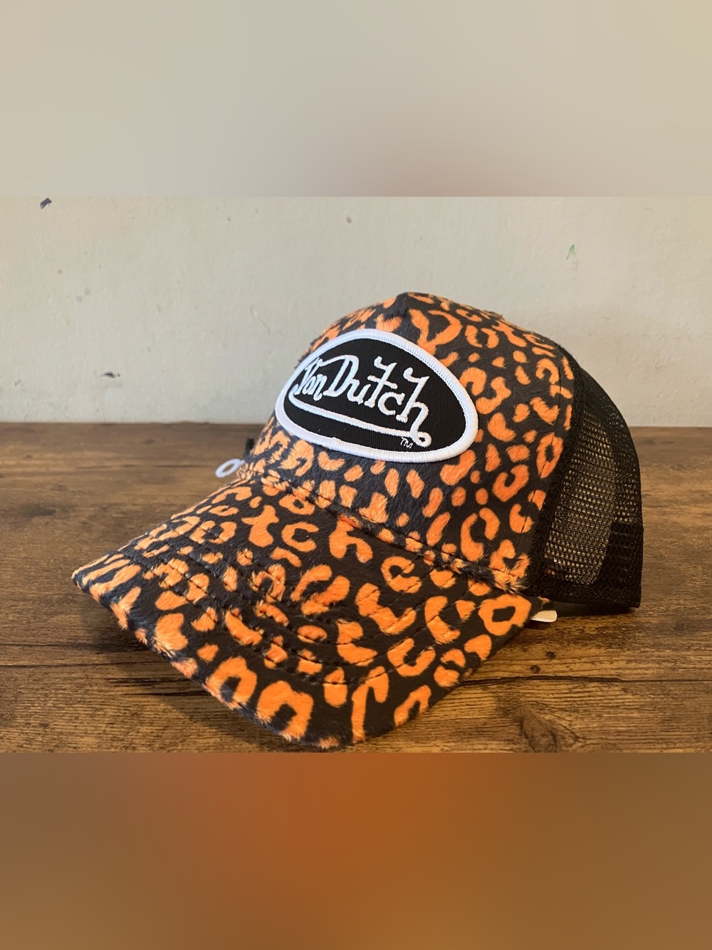 Von Dutch trucker hat
